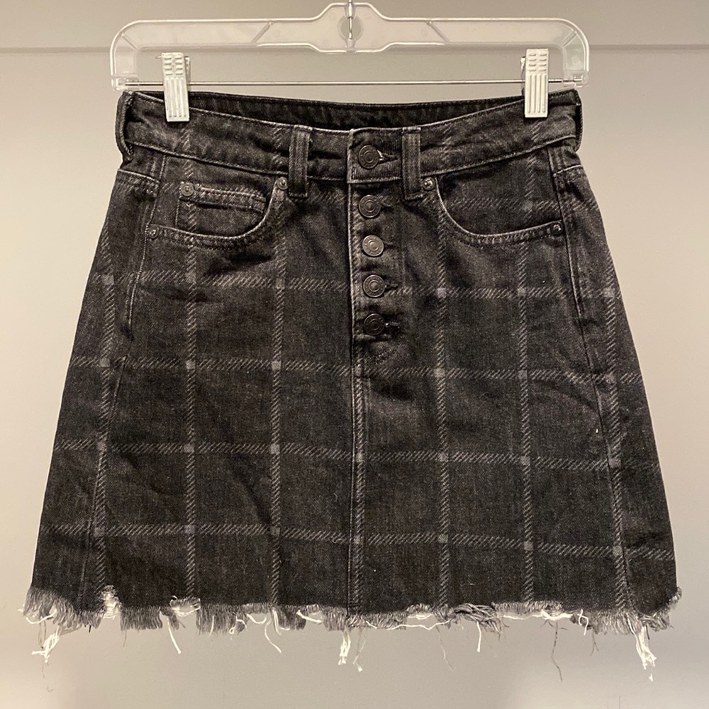 American Eagle Frayed Denim Skirt
